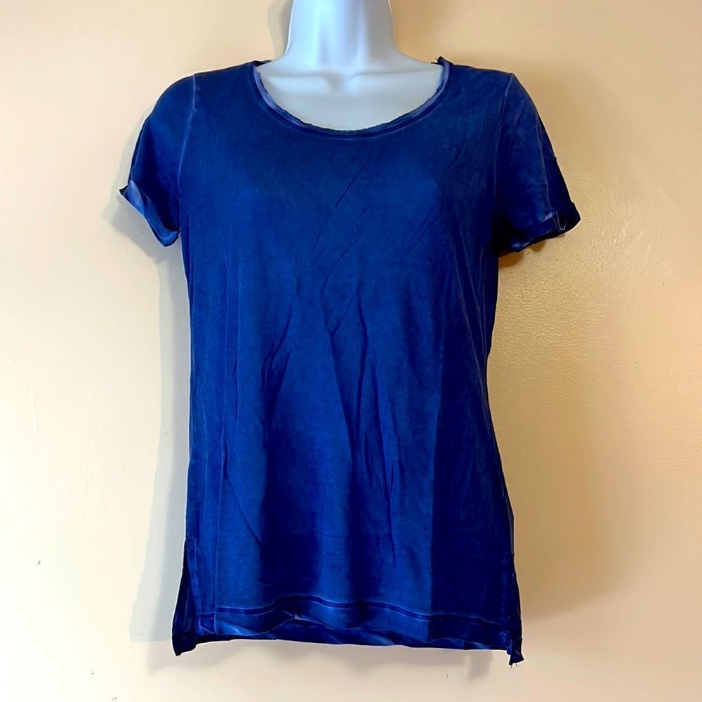 Threads 4 Thought Iris Blue TShirt Sz XS